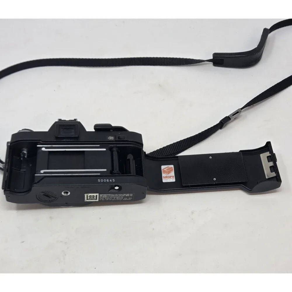 Konica Autoreflex TC 35mm SLR Film Camera Body + Ever-Ready Case Set Works Japan